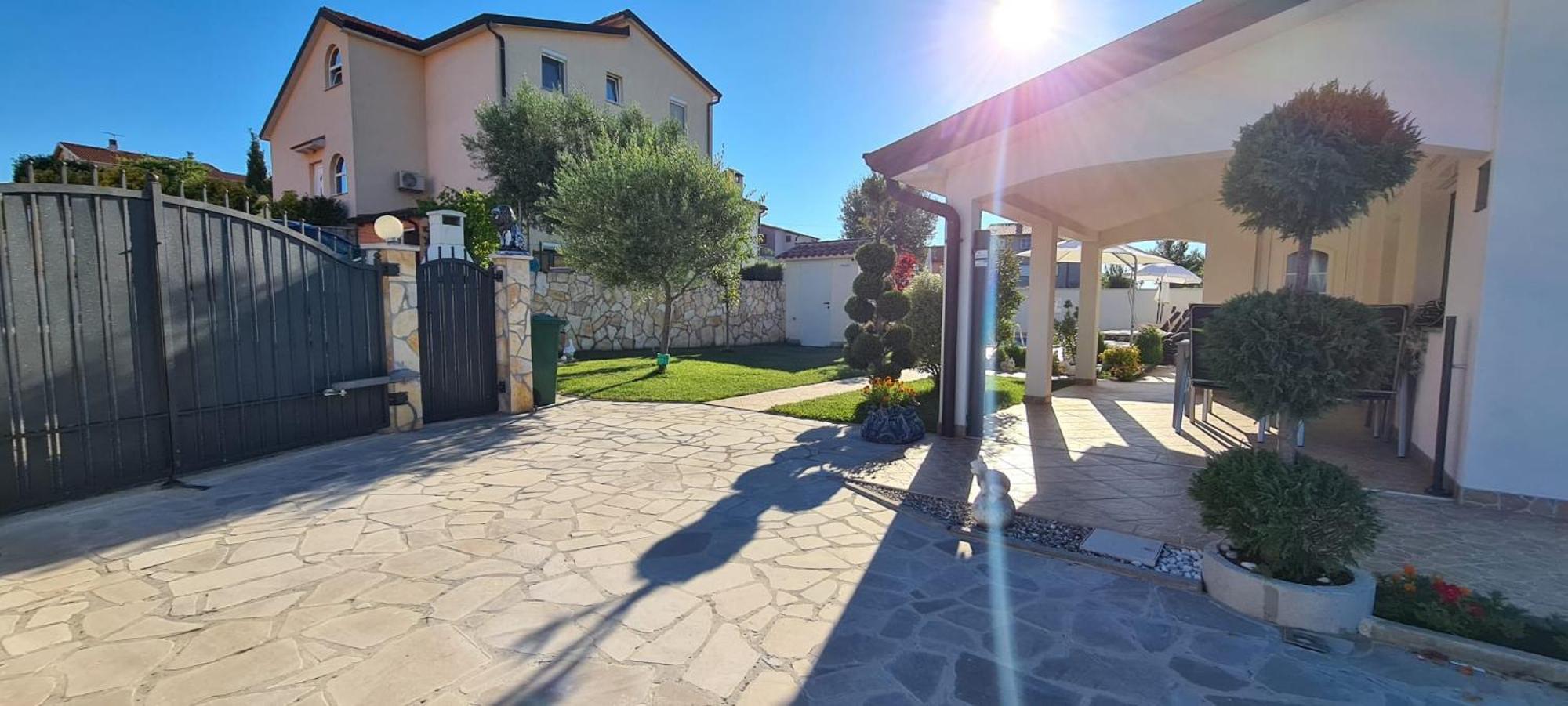 Kasandra * Kaštel